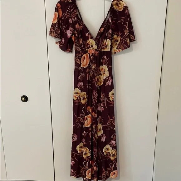 ASOS DESIGN Maternity pleated twist back cap sleeve midi dress - Picture 2 of 3